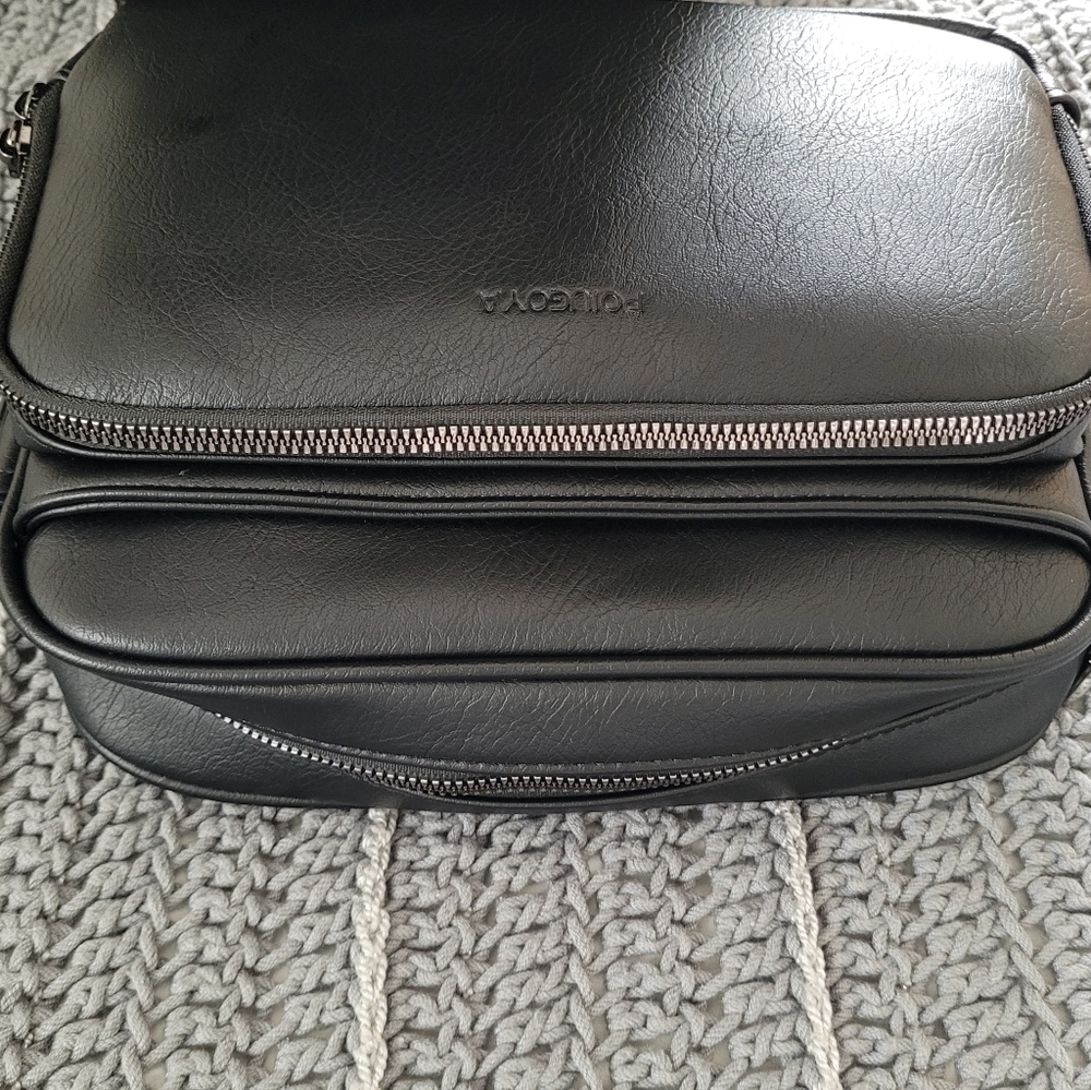 Black NWOT Vegan Leather Camera Bag Large With Wallet - Picture 16 of 16